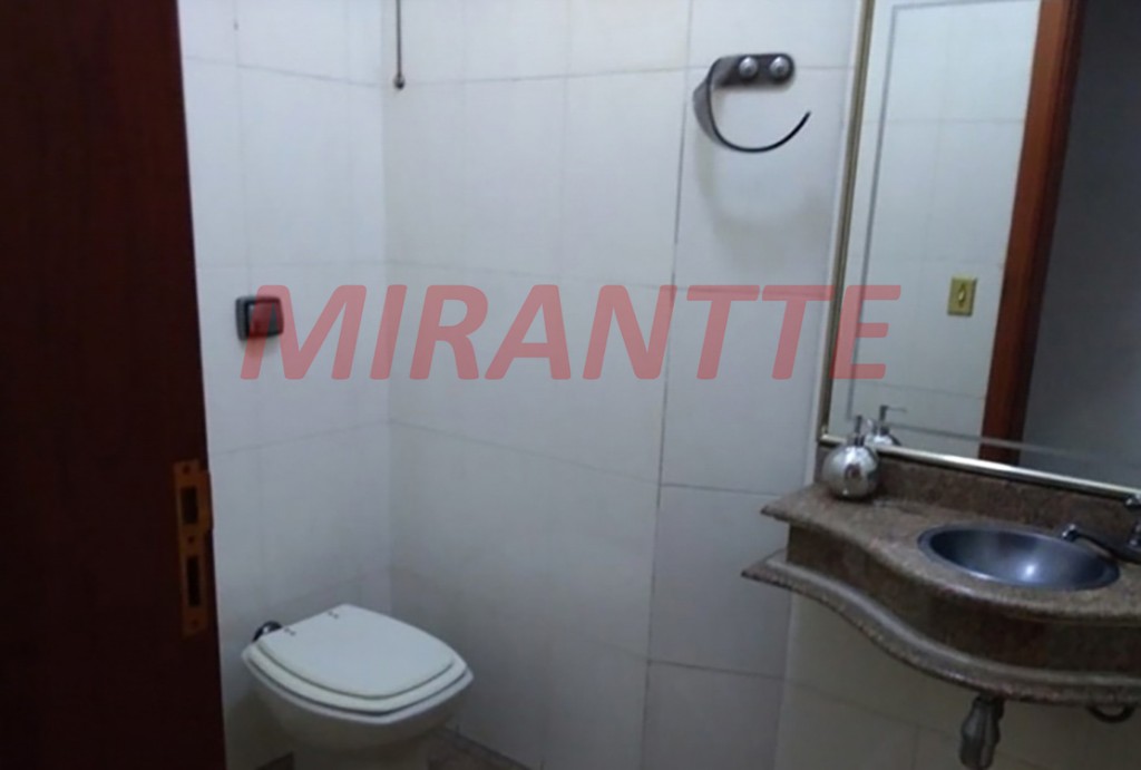 Sobrado de 288m² com 3 quartos em Jaçana