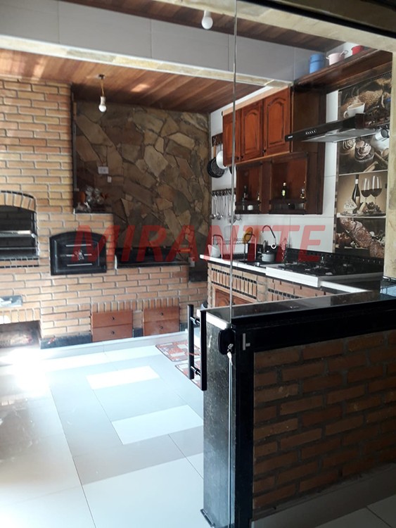Sobrado com 4 quartos em Serra Da Cantareira