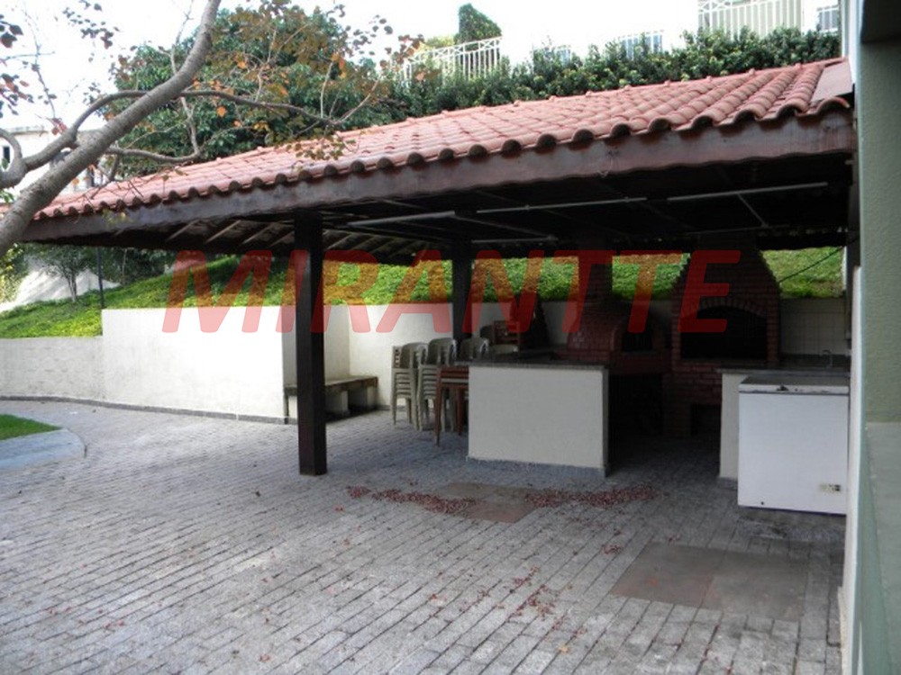 Apartamento com 2 quartos em Freguesia do