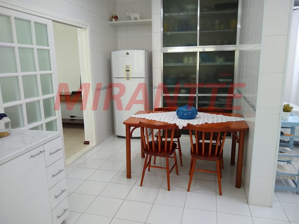Sobrado de 201m² com 3 quartos em Limão
