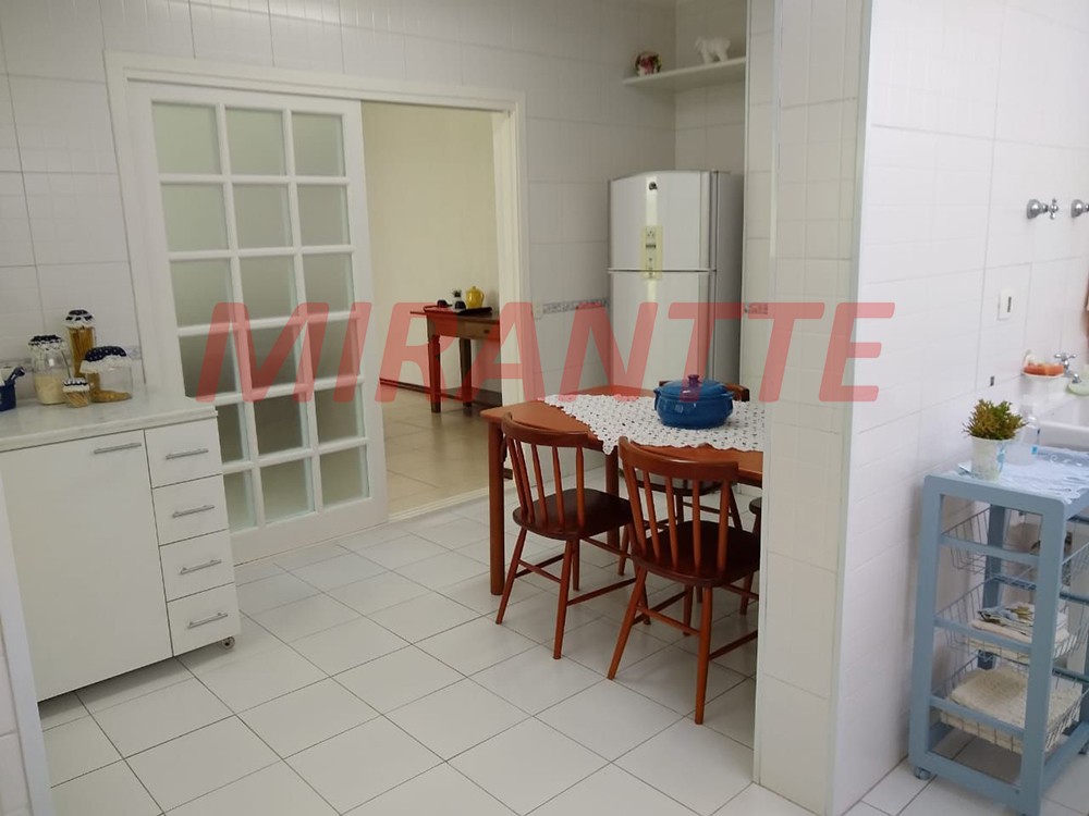 Sobrado de 201m² com 3 quartos em Limão