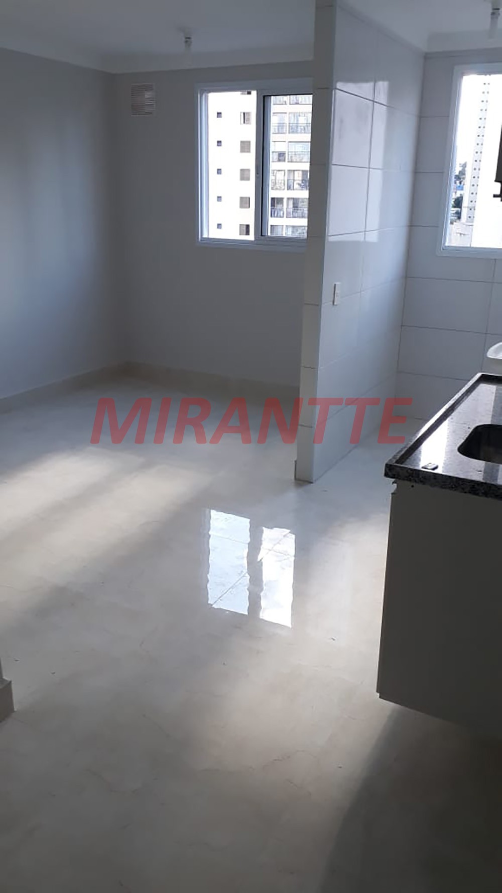 Apartamento de 42m² com 2 quartos em Santana
