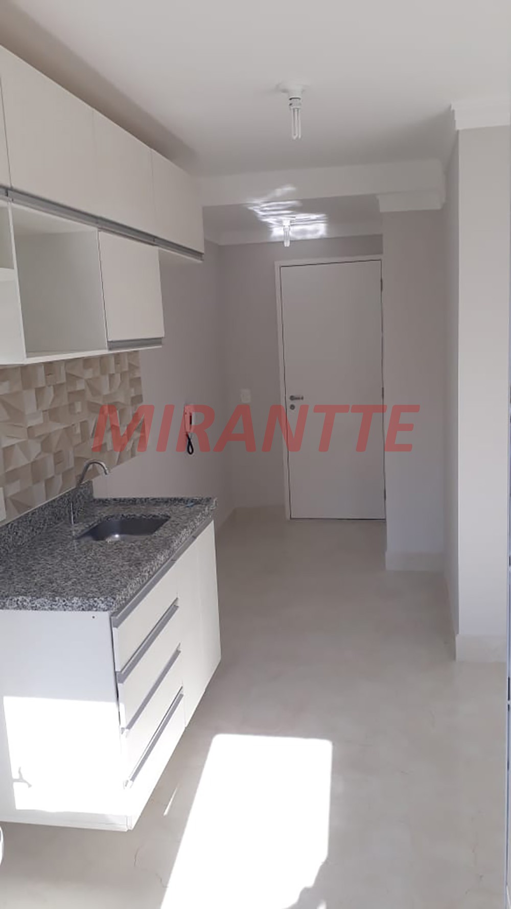 Apartamento de 42m² com 2 quartos em Santana
