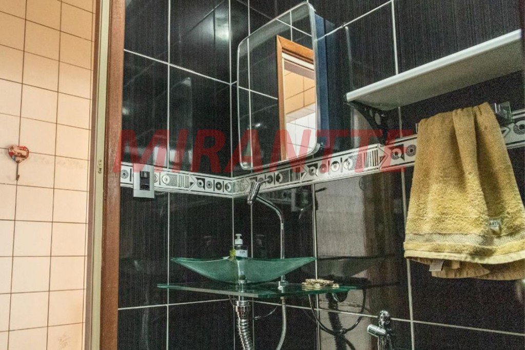 Casa terrea de 120m² com 3 quartos em Vila Nhocune