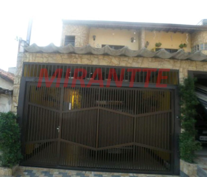 Sobrado de 138m² com 3 quartos em Vila Nhocune