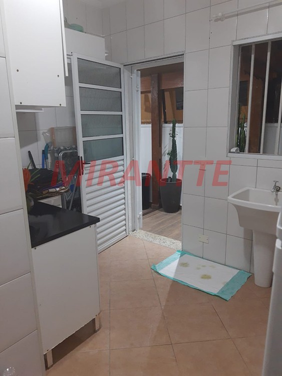 Sobrado de 200m² com 3 quartos em Imirim