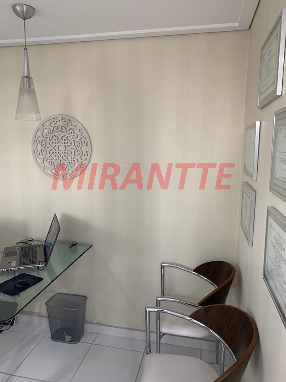 Conjunto comercial em Santana
