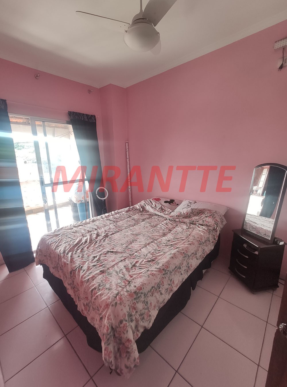 Sobrado de 350m² com 2 quartos em Vila Leonor