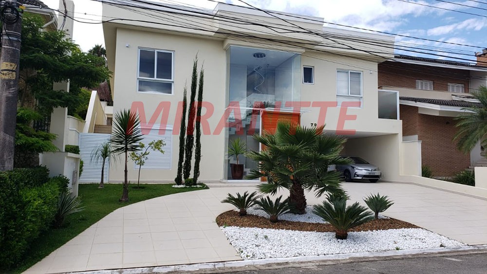 Sobrado de 360m² com 4 quartos em Alphaville