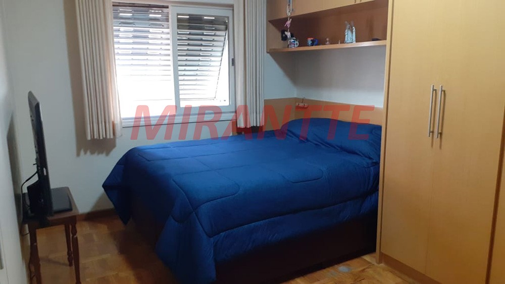 Sobrado de 240m² com 3 quartos em Santana