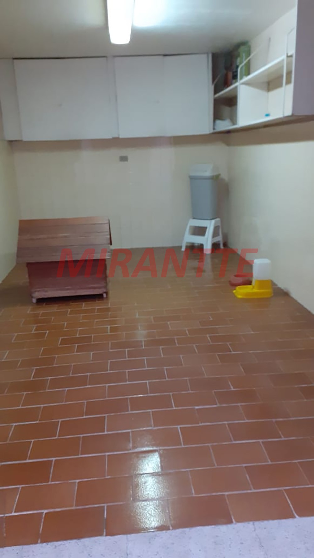 Sobrado de 240m² com 3 quartos em Santana