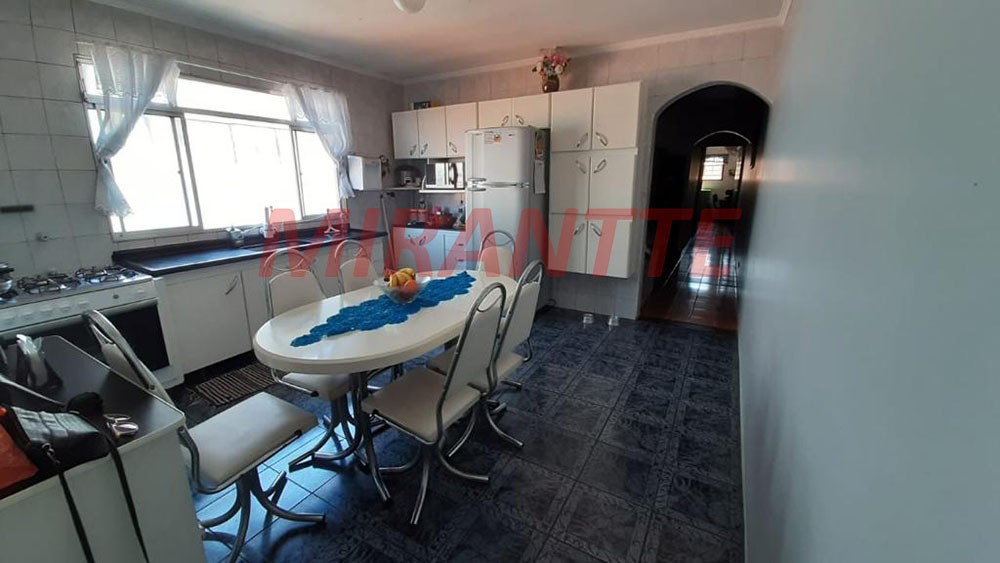 Sobrado de 330m² com 6 quartos em Jardim Santa Clara