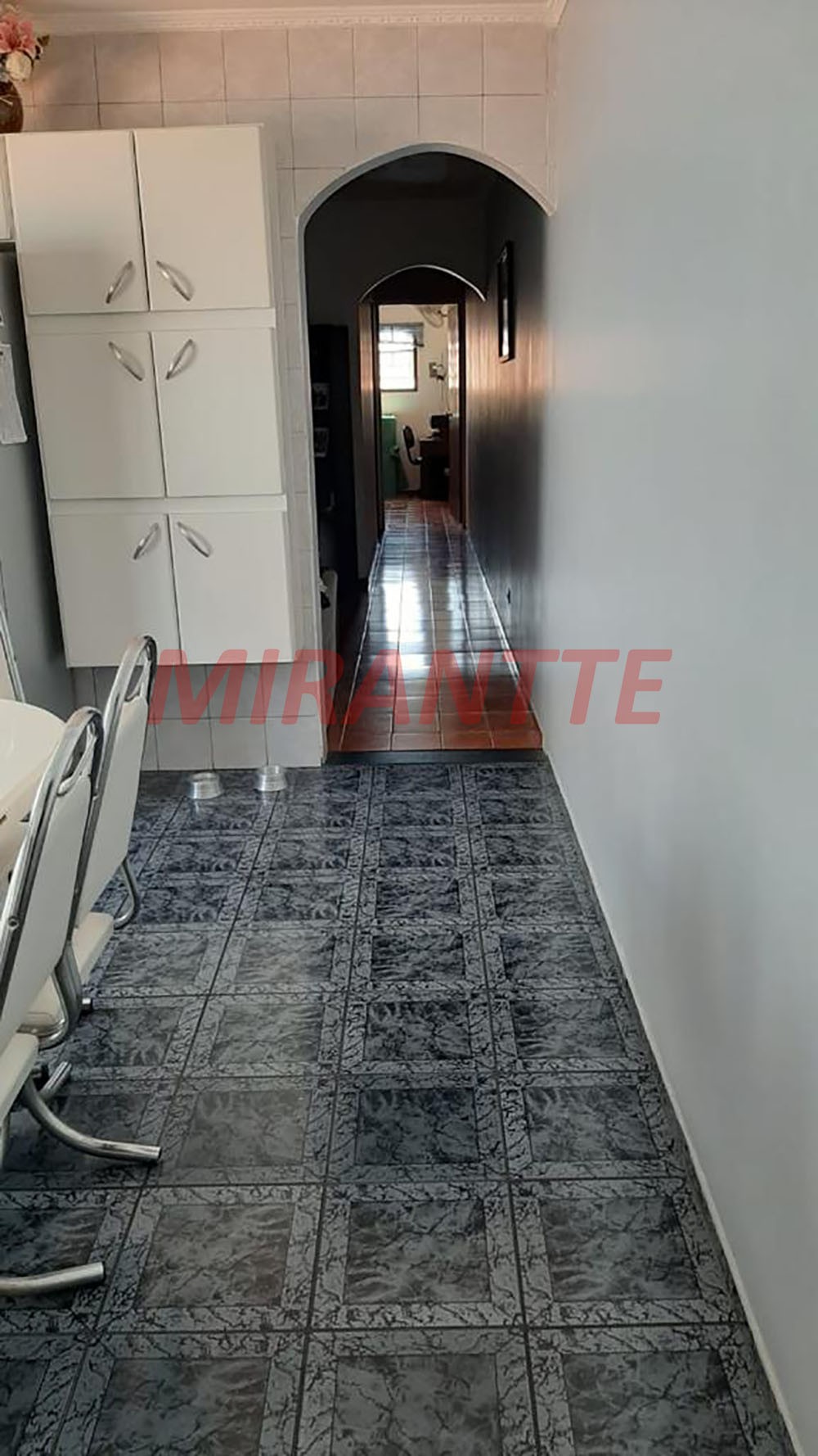 Sobrado de 330m² com 6 quartos em Jardim Santa Clara