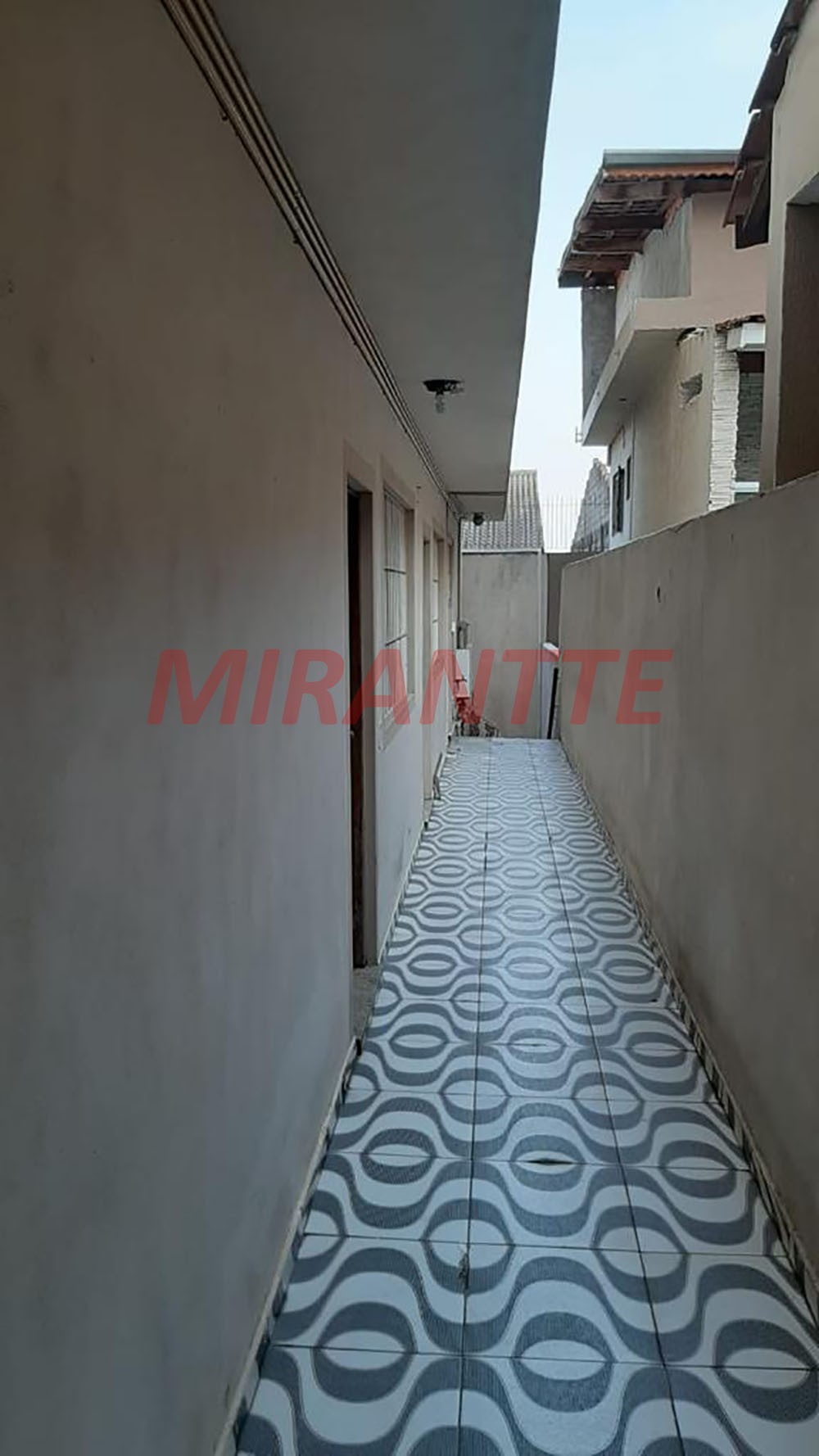Sobrado de 330m² com 6 quartos em Jardim Santa Clara