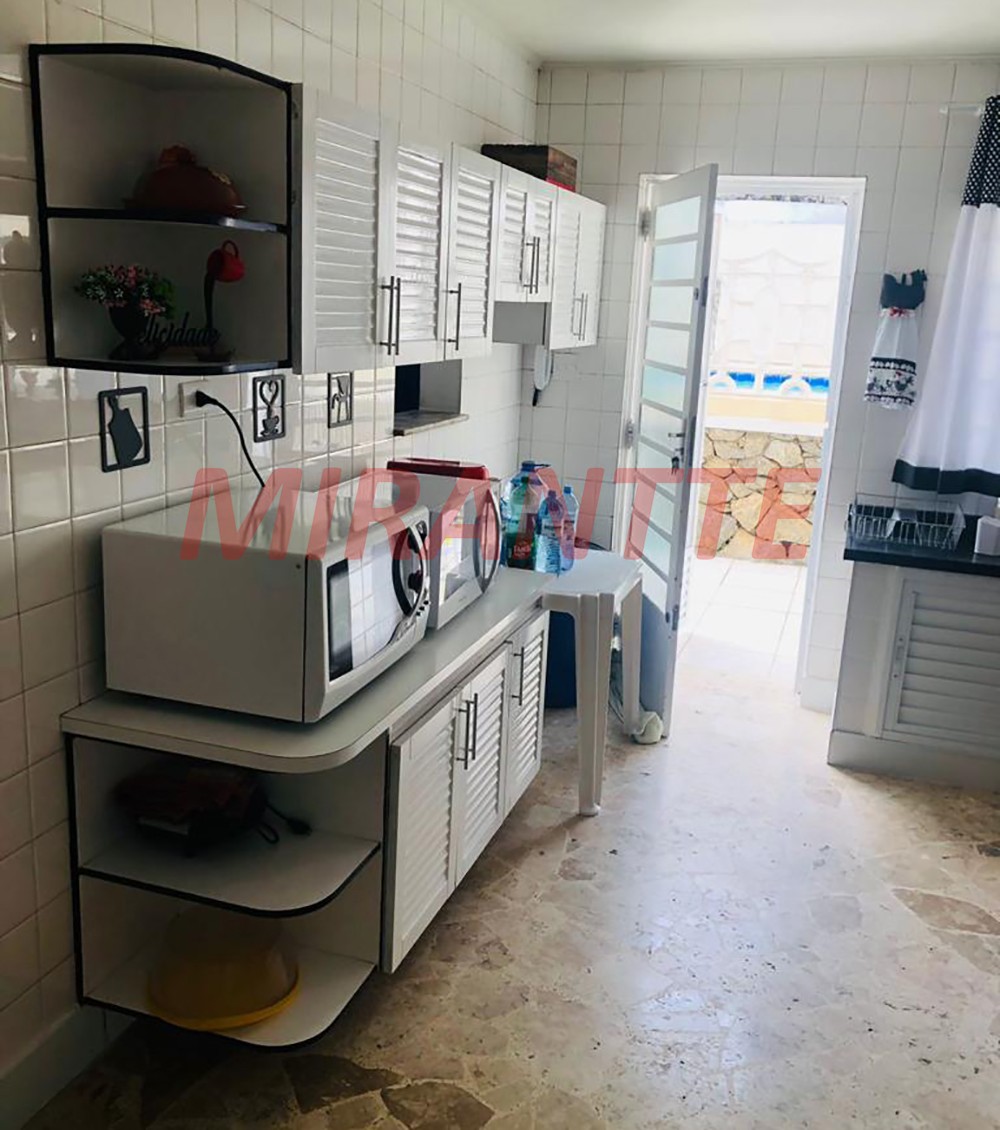 Sobrado de 288m² com 4 quartos em Jardim França