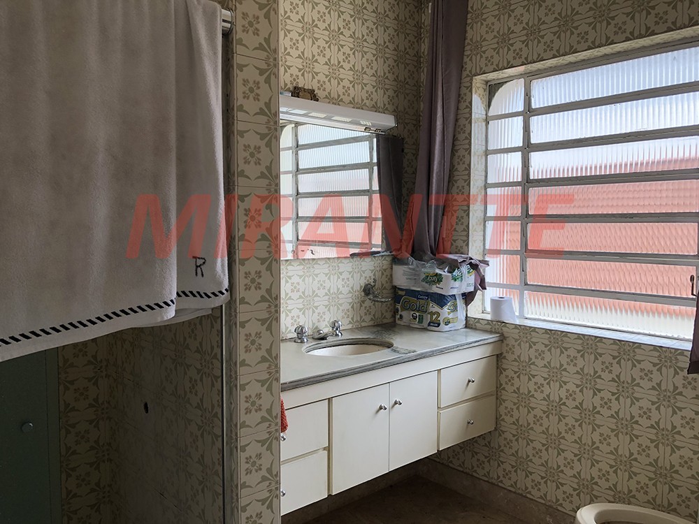 Sobrado de 288m² com 4 quartos em Jardim França