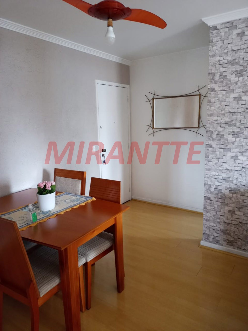 Apartamento de 63m² com 2 quartos em Santana