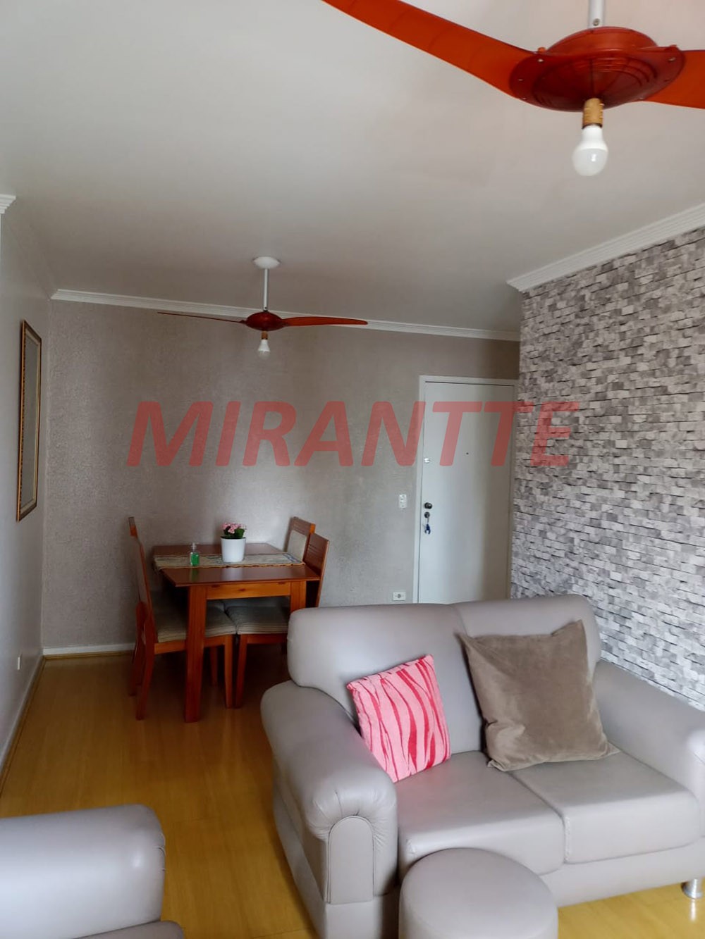 Apartamento de 63m² com 2 quartos em Santana