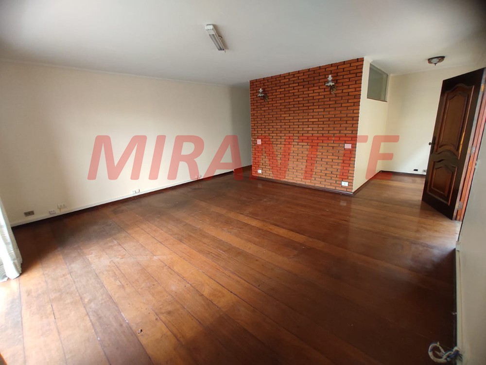 Sobrado de 272m² com 3 quartos em Tucuruvi