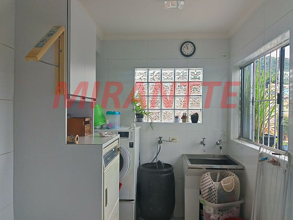 Sobrado de 199m² com 3 quartos em Parque Casa De Pedra