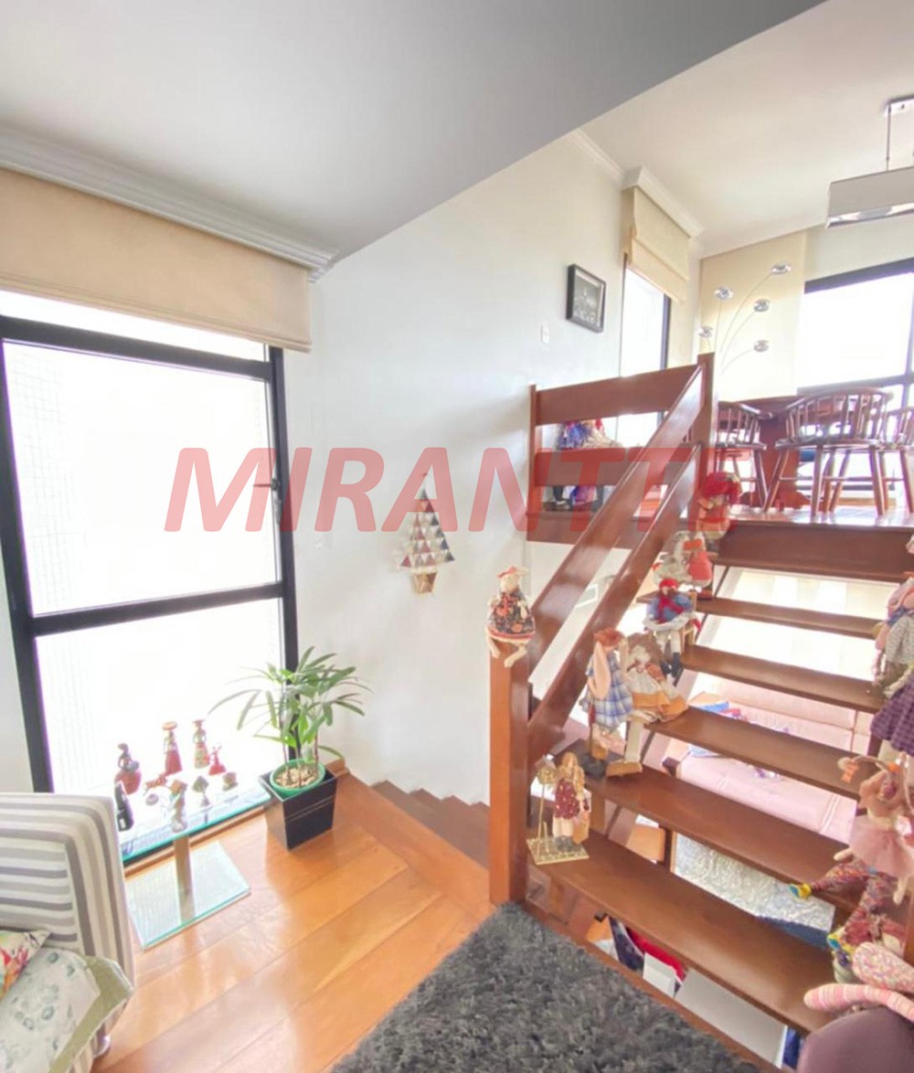 Apartamento de 180m² com 3 quartos em Água Fria