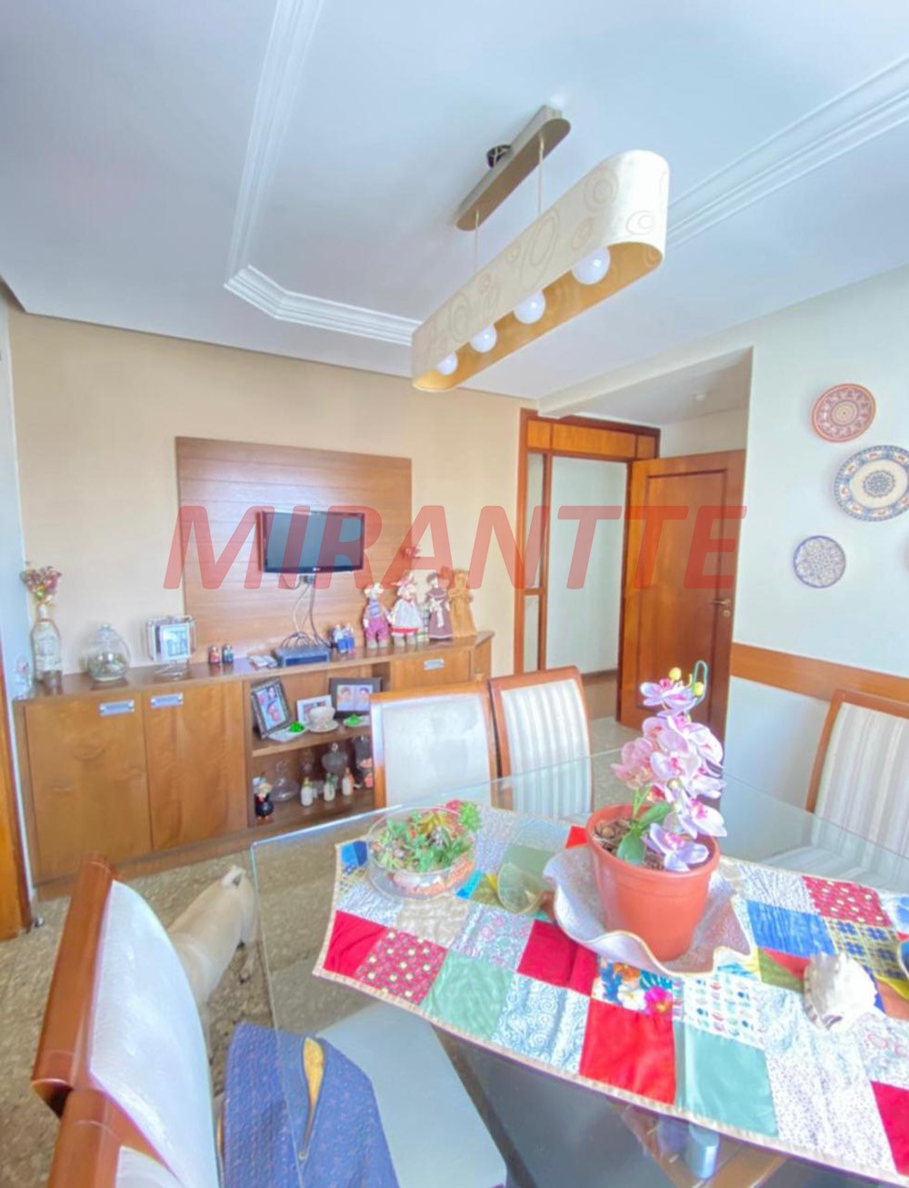 Apartamento de 180m² com 3 quartos em Água Fria