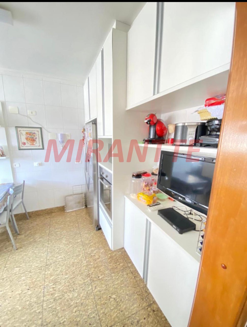 Apartamento de 180m² com 3 quartos em Água Fria