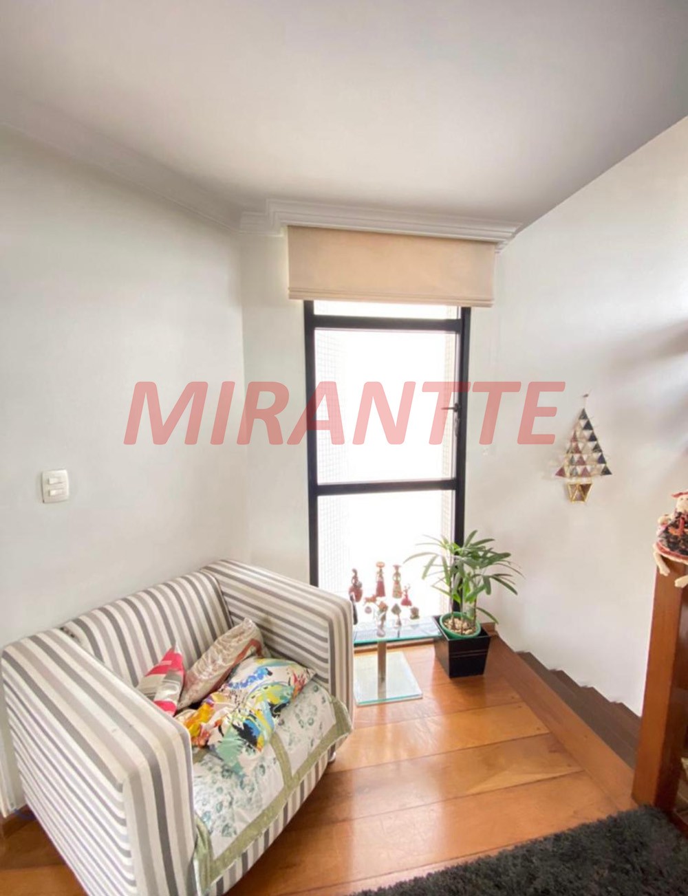 Apartamento de 180m² com 3 quartos em Água Fria