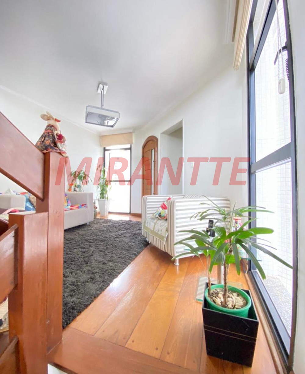 Apartamento de 180m² com 3 quartos em Água Fria