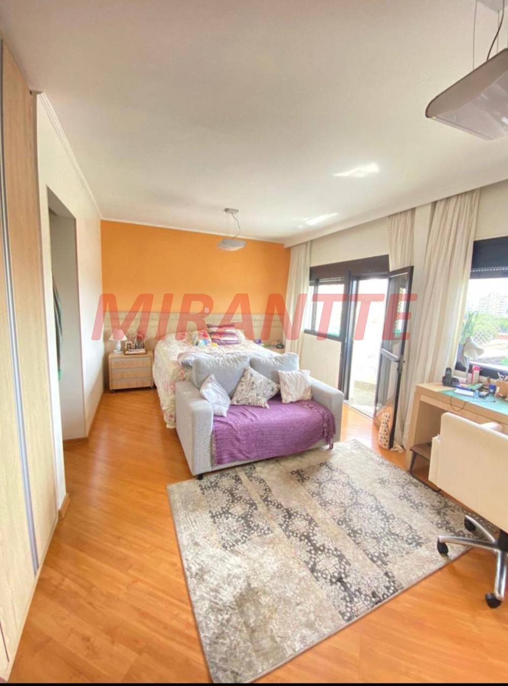 Apartamento de 180m² com 3 quartos em Água Fria