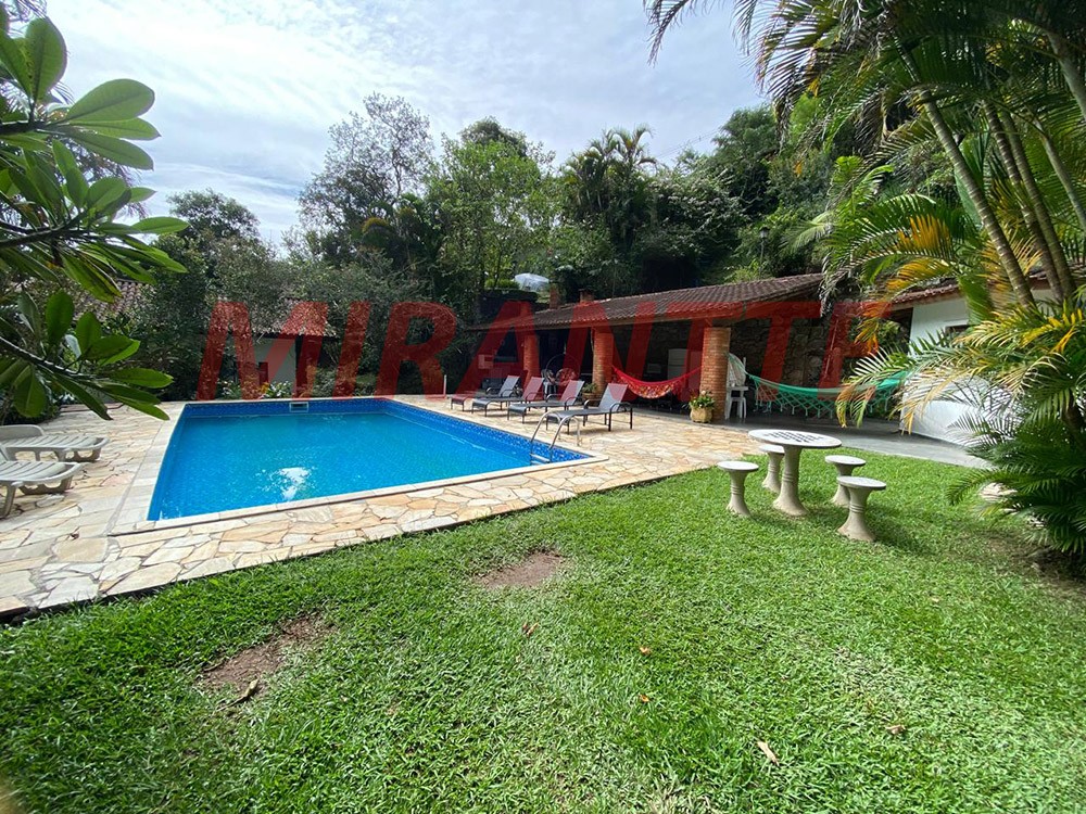 Sobrado de 237m² com 3 quartos em Serra da Cantareira