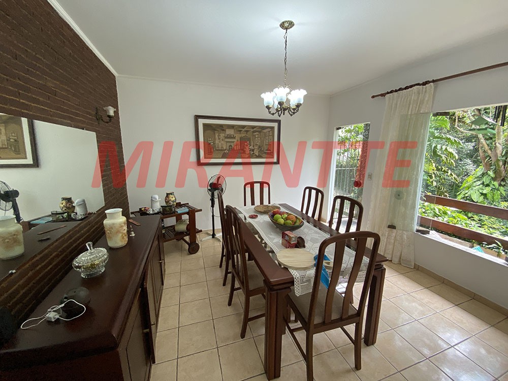 Sobrado de 237m² com 3 quartos em Serra da Cantareira