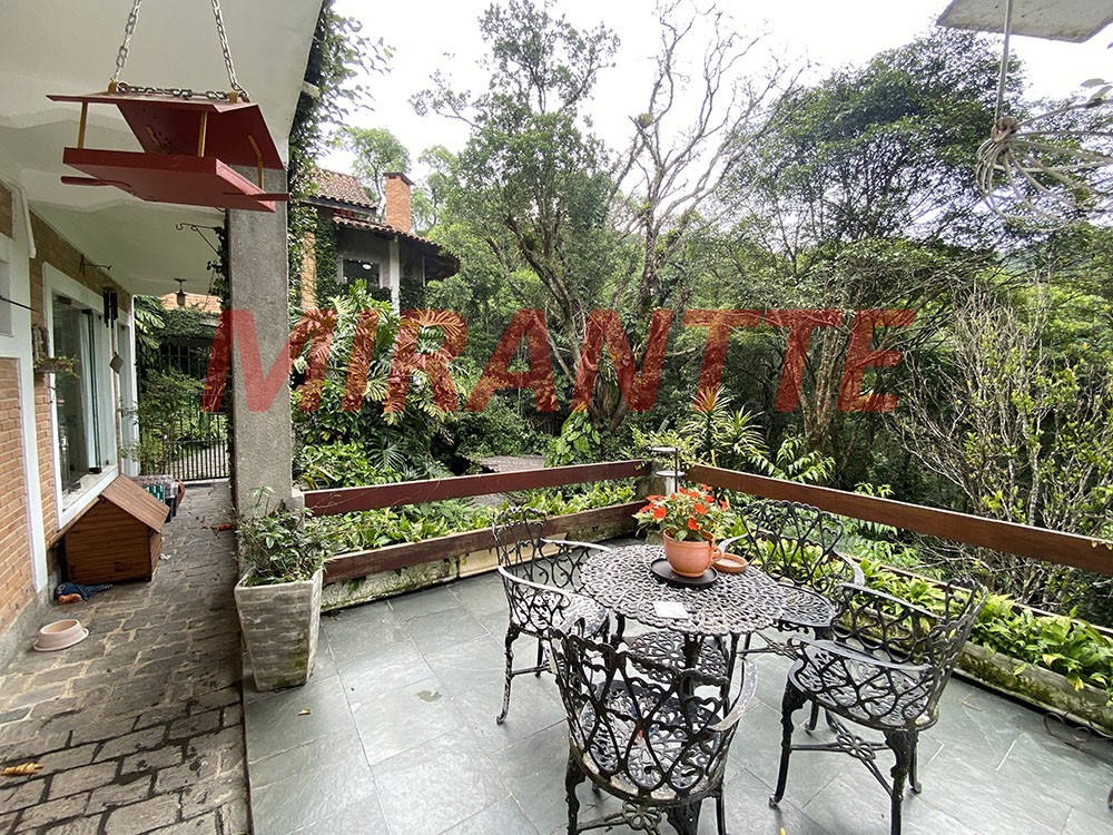 Sobrado de 237m² com 3 quartos em Serra da Cantareira