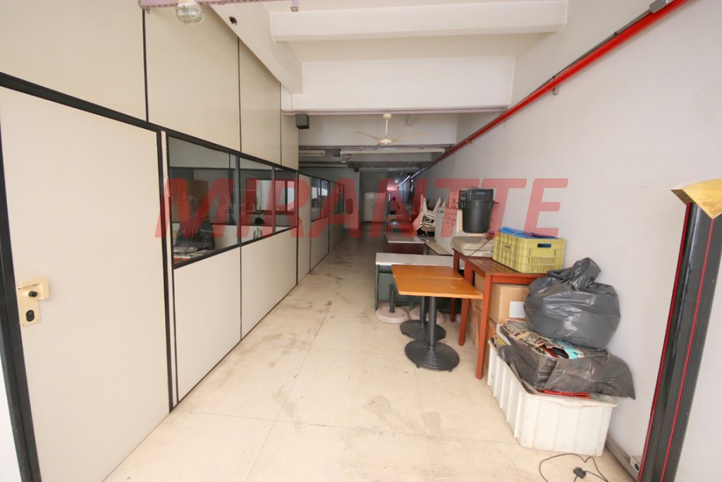 Comercial de 780m² em Santana