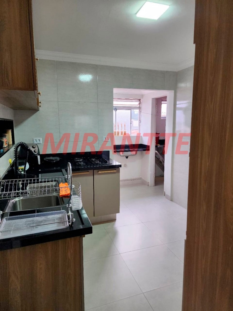 Apartamento com 2 quartos em Água Fria