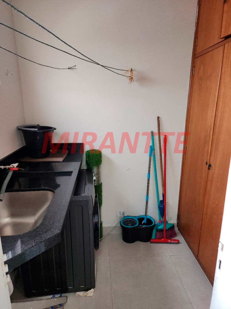 Apartamento com 2 quartos em Água Fria