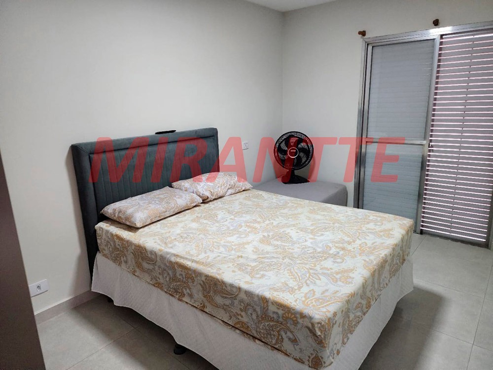 Apartamento com 2 quartos em Água Fria