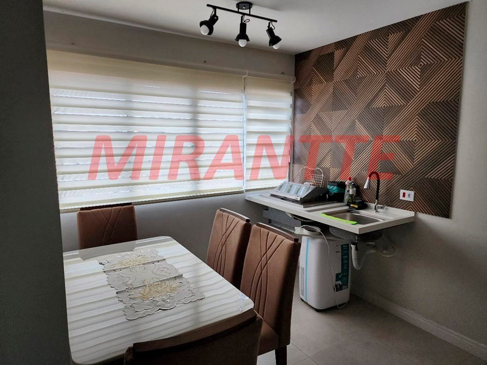 Apartamento com 2 quartos em Água Fria