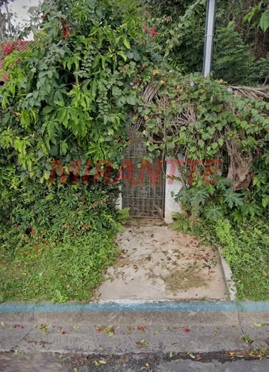Terreno de 990m² em CENTRO