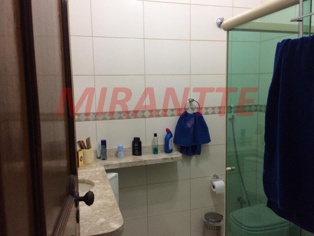 Sobrado de 273m² com 3 quartos em Barro Branco