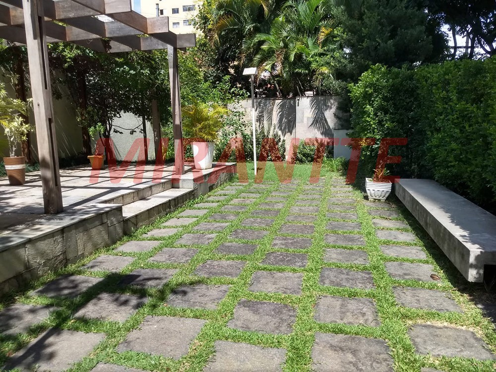 Apartamento de 132m² com 3 quartos em Santa Terezinha