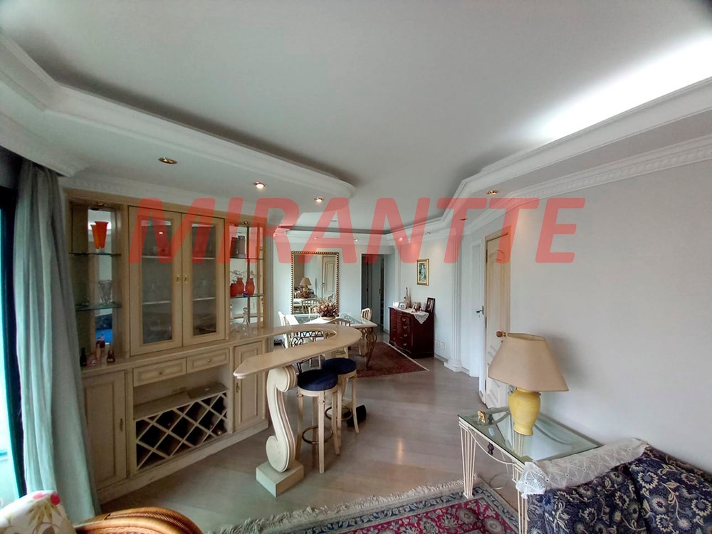 Apartamento de 132m² com 3 quartos em Santa Terezinha