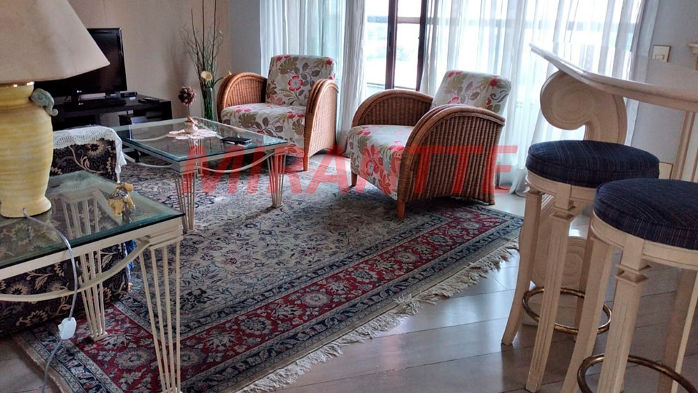 Apartamento de 132m² com 3 quartos em Santa Terezinha