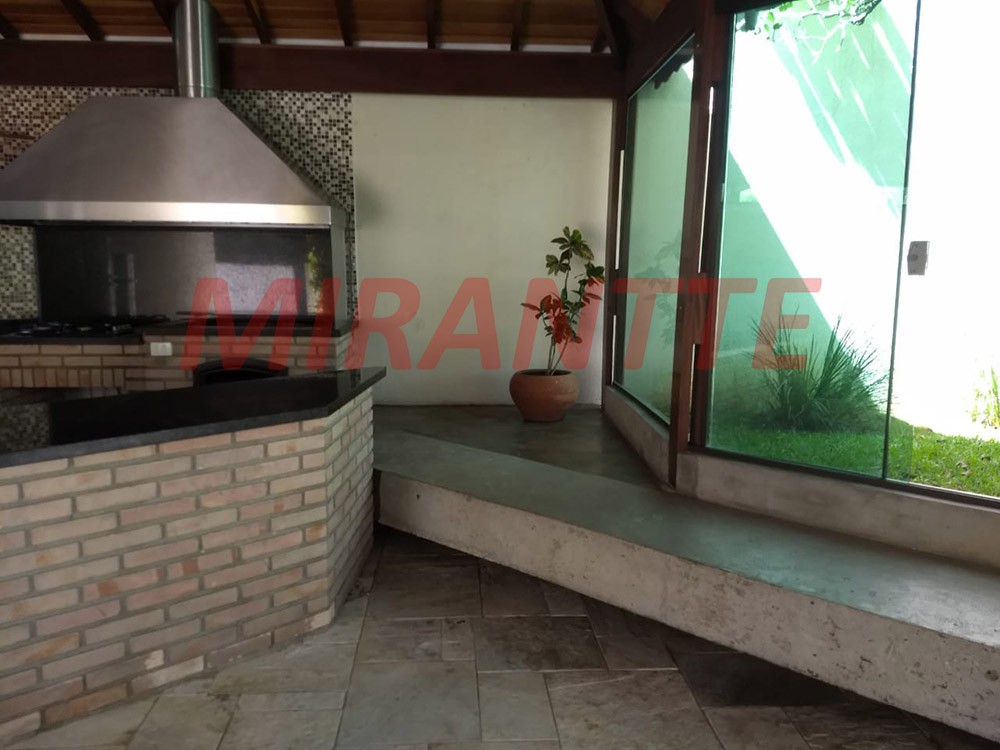 Apartamento de 132m² com 3 quartos em Santa Terezinha