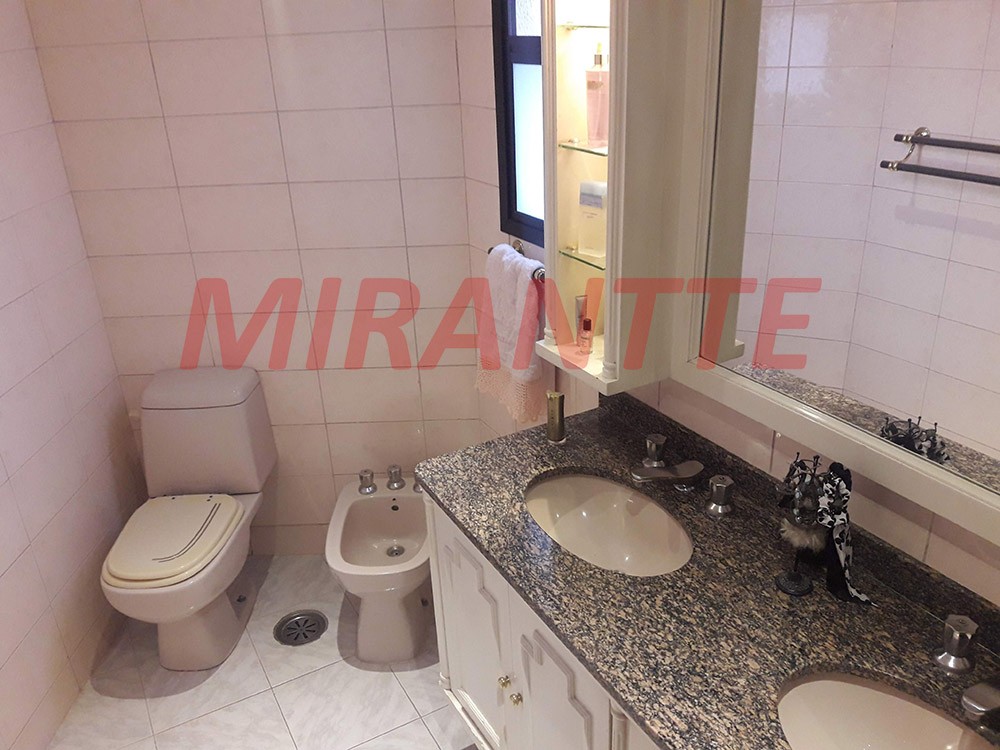 Apartamento de 132m² com 3 quartos em Santa Terezinha