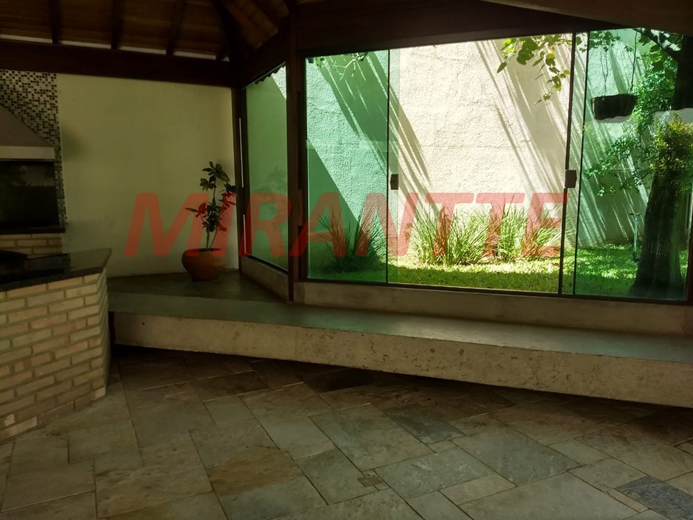 Apartamento de 132m² com 3 quartos em Santa Terezinha