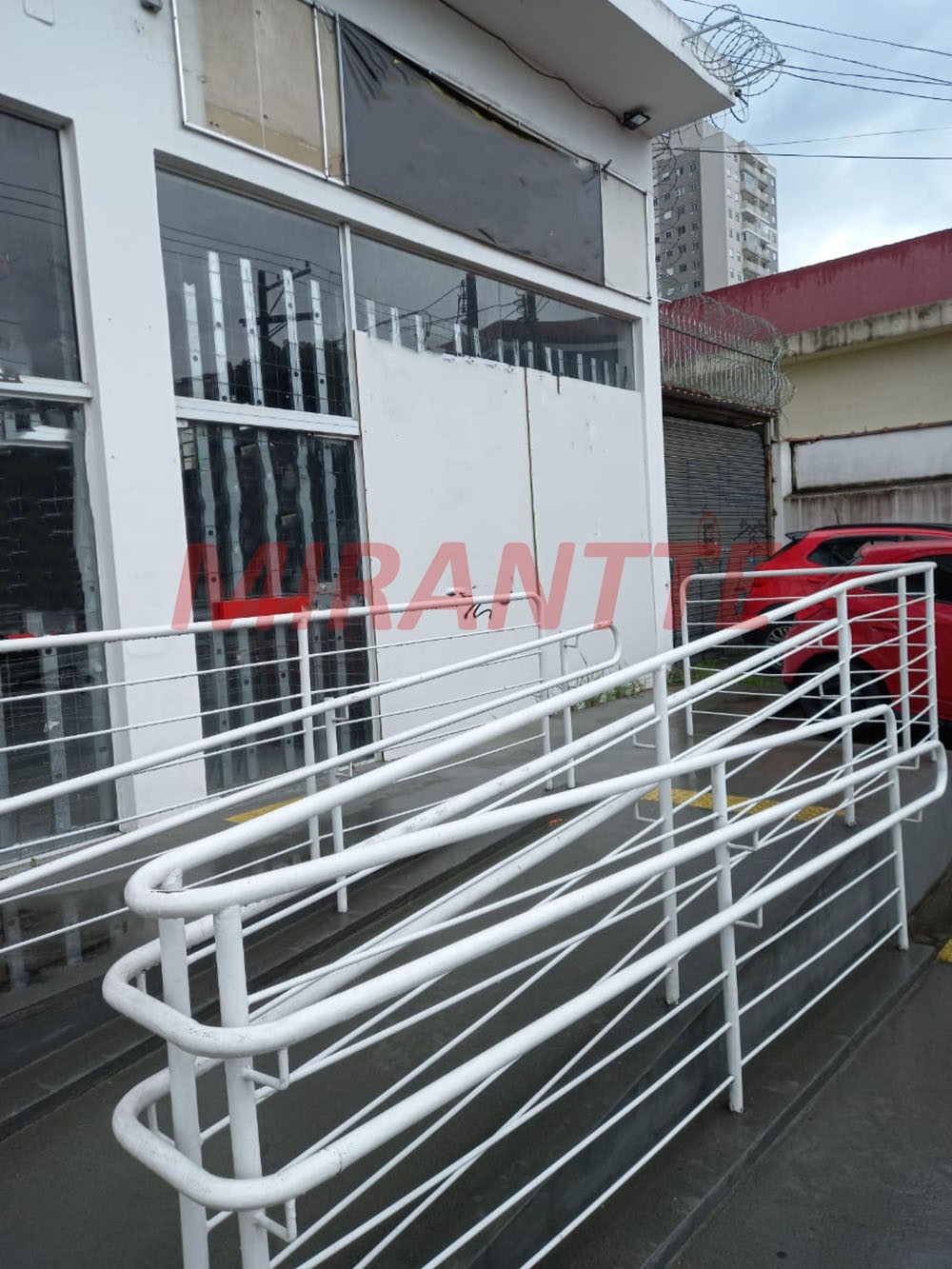 Comercial de 480m² em Vila Galvão