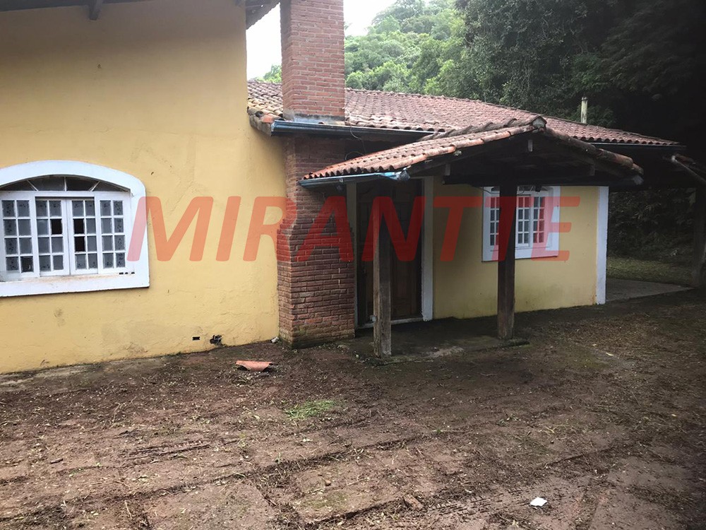 Casa terrea de 250m² com 3 quartos em Serra da Cantareira