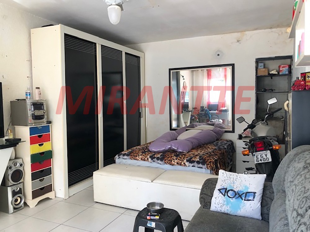 Sobrado de 195m² com 6 quartos em Santana