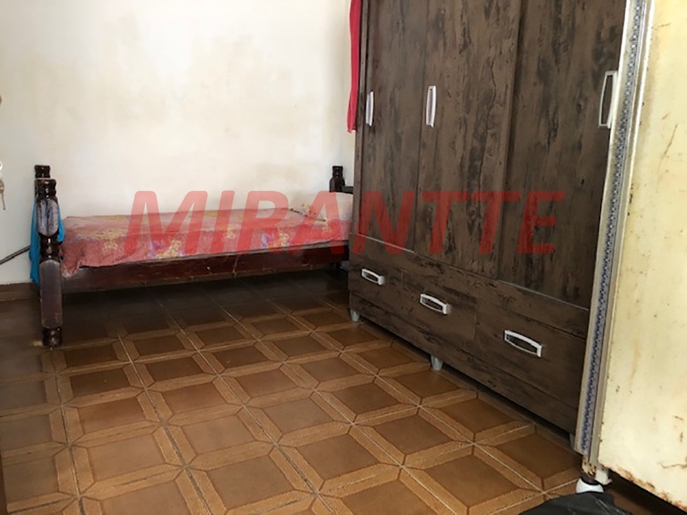 Sobrado de 195m² com 6 quartos em Santana